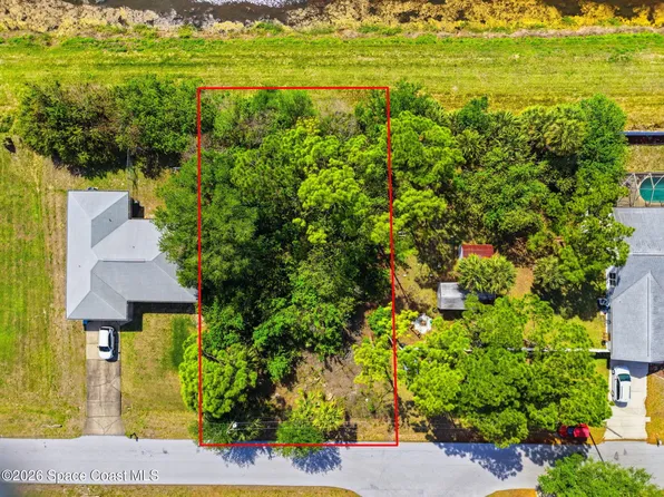 730 Gillen Ave NW, Palm Bay, FL 32907
