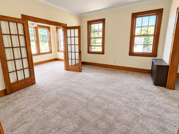 313 Ashton Ave, Linden, NJ 07036