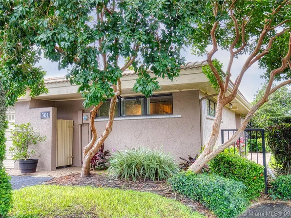 301 Saint Andrews Rd #19-69, Hollywood, FL 33021