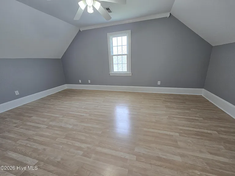 102 White Oak Dr — Photo 26