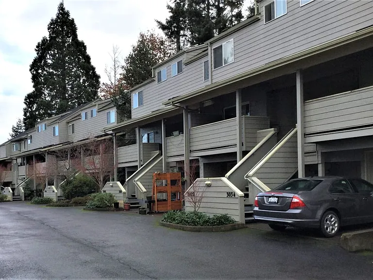 McCorn — Photo 10