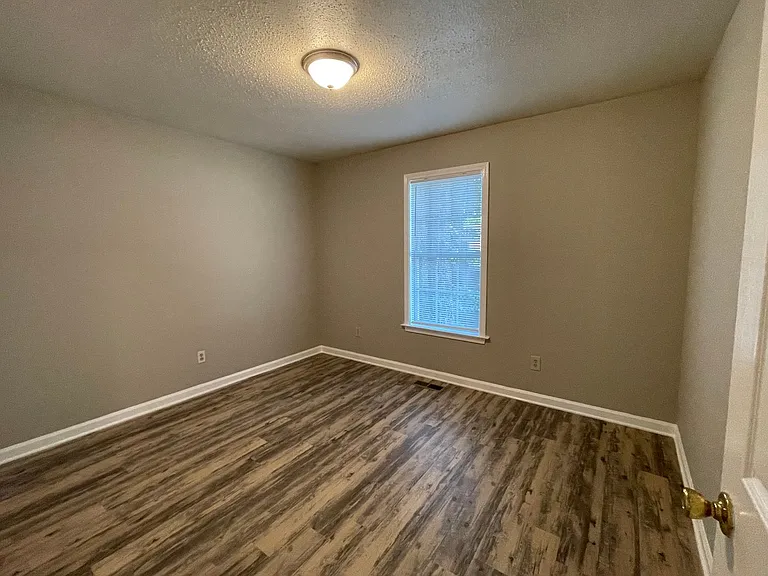 2019 Rath St — Photo 17