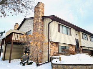 840 Martha Lake Ct, Shoreview, MN 55126