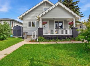 5232 51st Ave, Mundare, AB T0B3H0