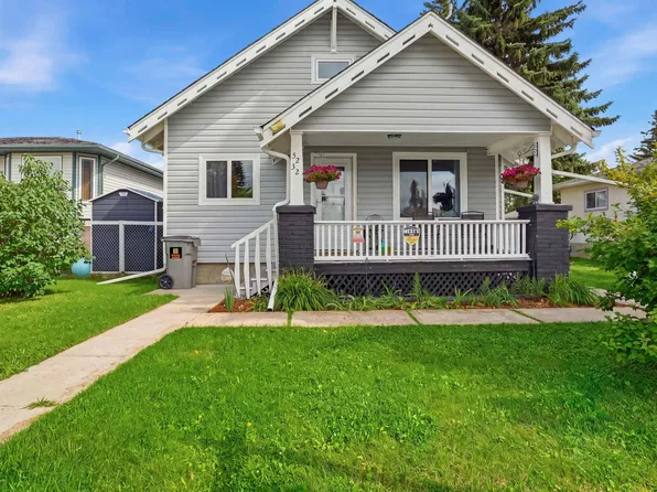 5232 51st Ave, Mundare, AB T0B 3H0