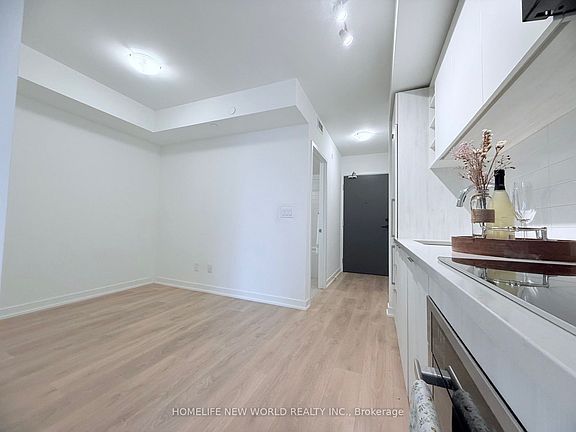 2nd image of 2031 Kennedy Rd #2117