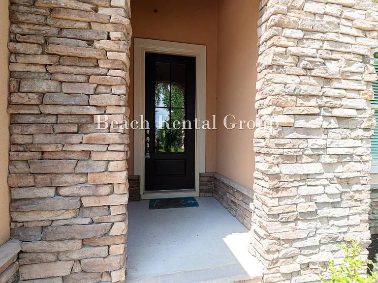 2402 Via Palma Dr N — Photo 3