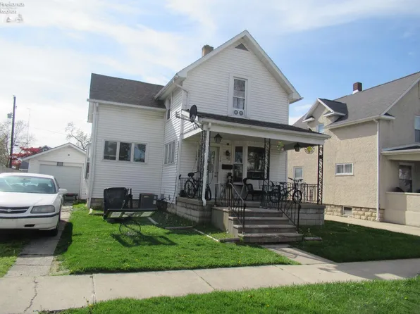 1128 White Ave, Fremont, OH 43420