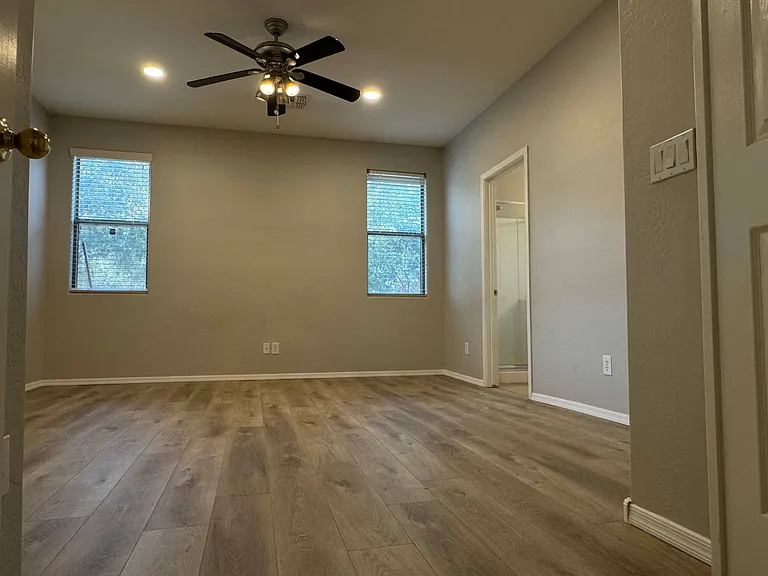 1376 E Mia Ln — Photo 10