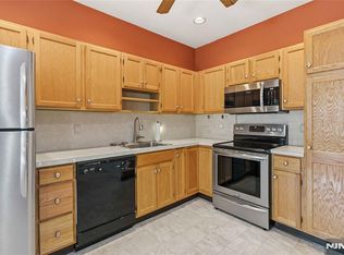 5322 Richmond Rd #322, West Milford, NJ 07480