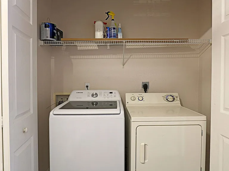 8291 Pacific Beach Dr — Photo 20