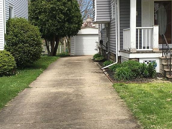2nd image of 148 Eastern Heights Blvd