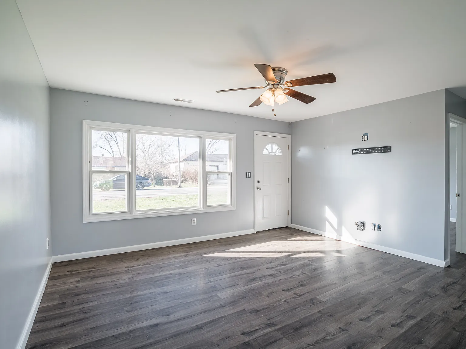 2349 Cadie Ave — Photo 2