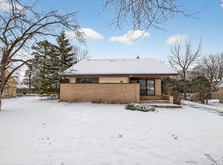 7470 North Navajo ROAD, Fox Point, WI 53217