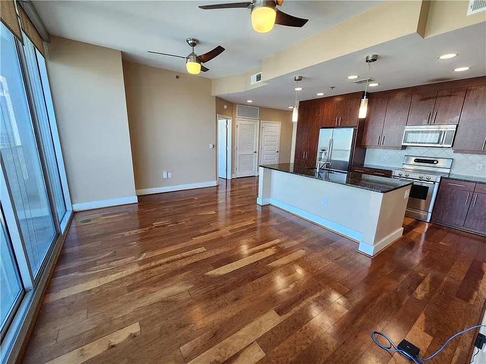 1080 Peachtree St NE #2712