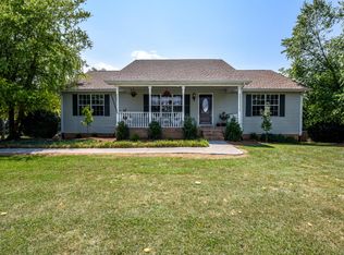 4226 Paradise Hills Dr, Maryville, TN 37804