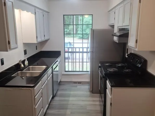 4269 The Oaks Dr, Raleigh, NC 27606