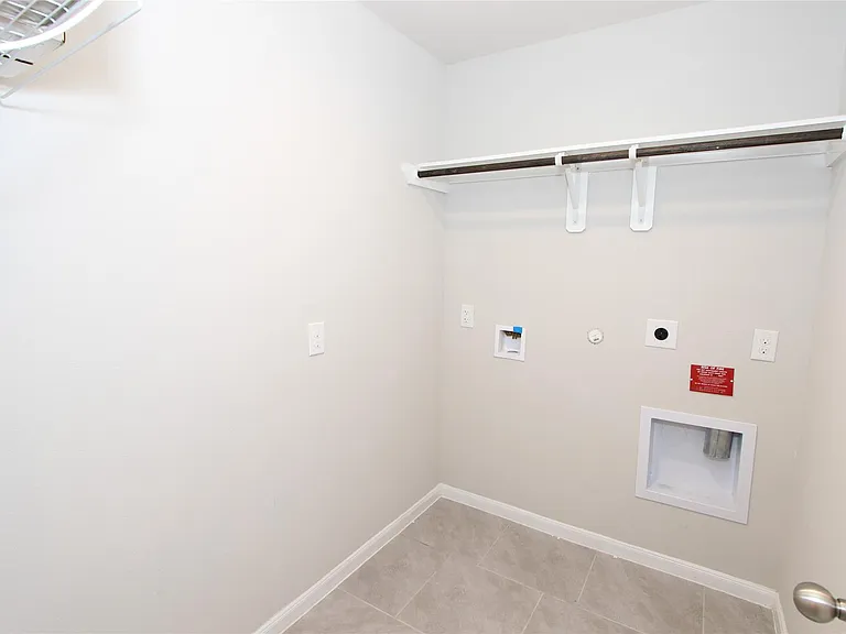1303 Keaton Ct — Photo 18