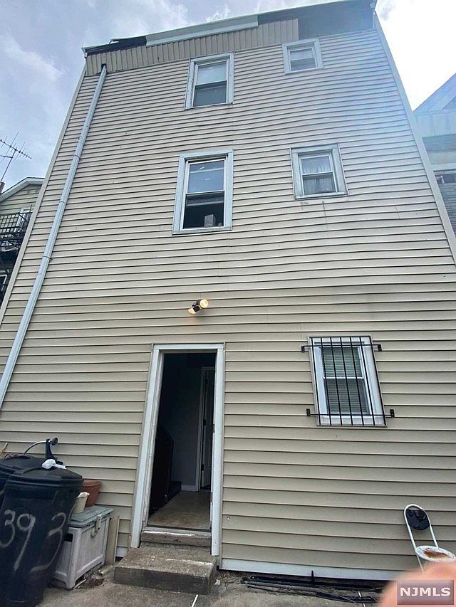 39 Hawkins St, Newark, NJ 07105 | Zillow