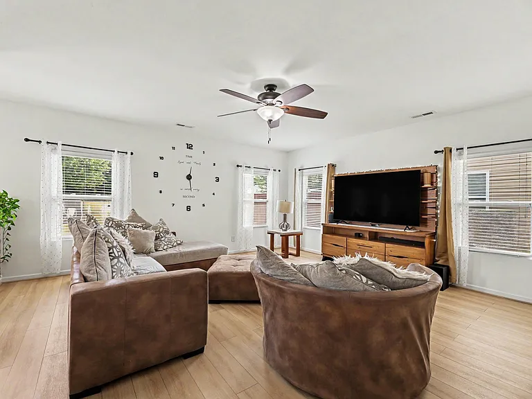 733 Petree Farm Ln — Photo 5