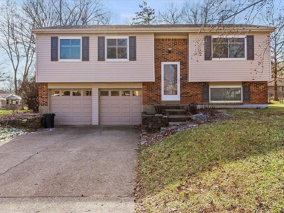 1st image of 2721 Wesley Dr