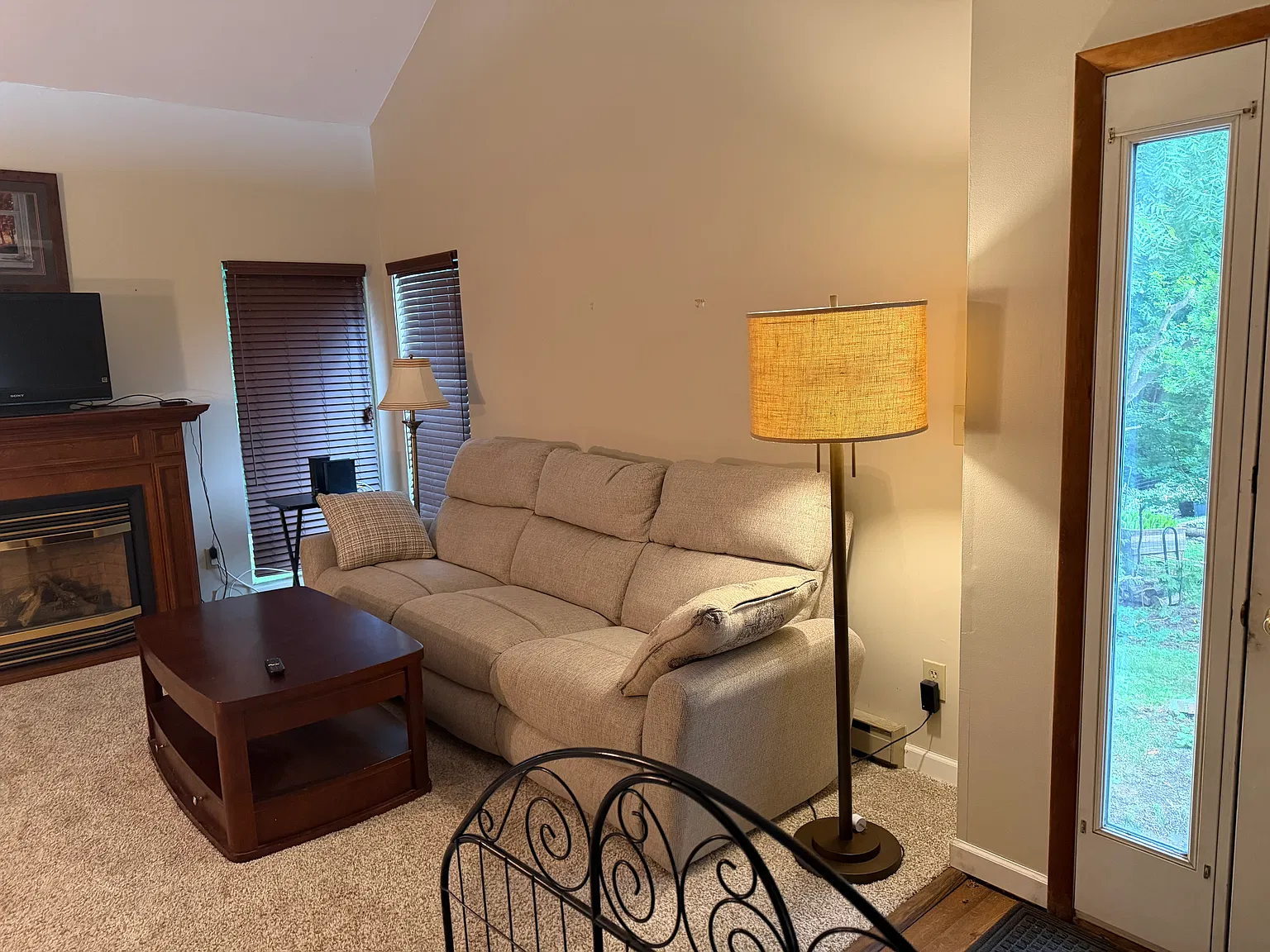2 bed, 1455 sqft, $1,800 — Photo 2