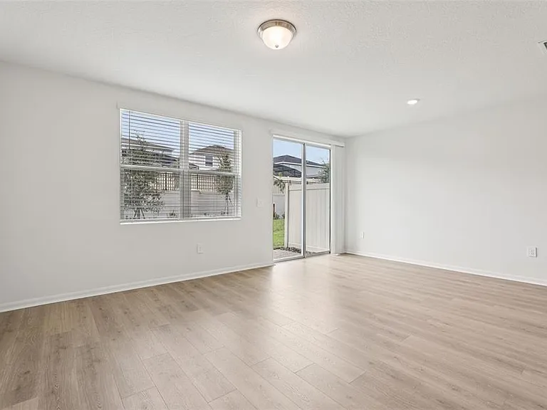 16354 Bird Of Paradise Ave — Photo 7