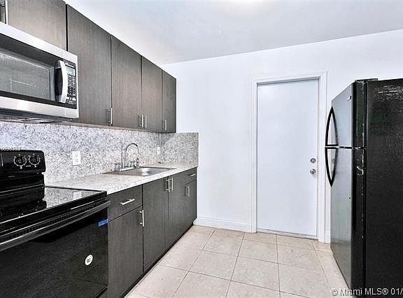 5th image of 13590 NW 5th Ave