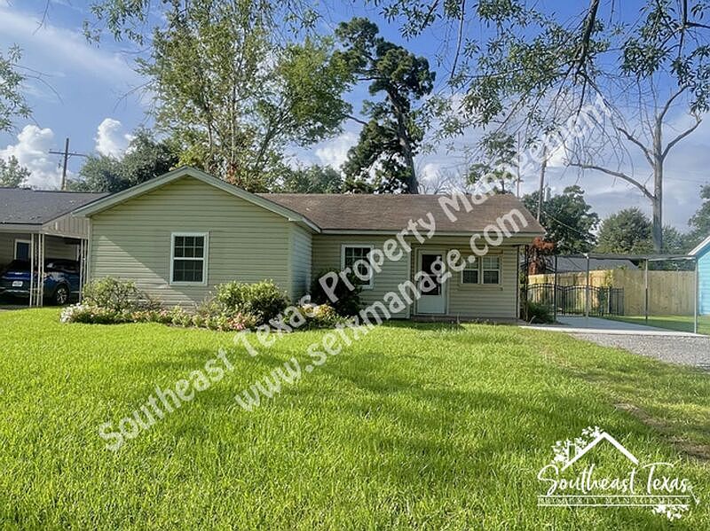 1st image of 3125 N Willowood Ln
