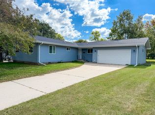 2020 Iowa St, Brookings, SD 57006