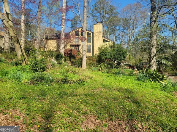 5059 Seabrook Pl, Stone Mountain, GA 30087