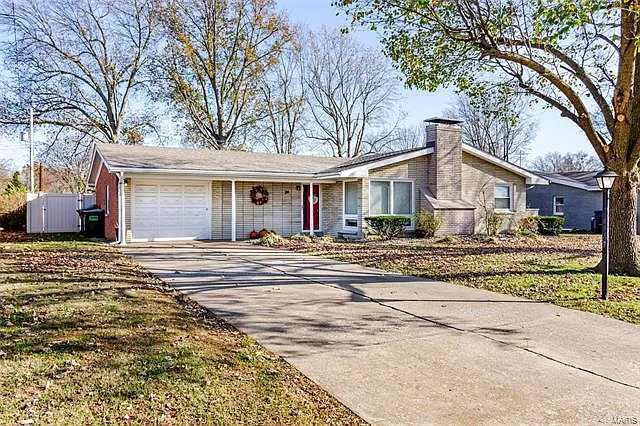 24 Joseph Dr photo 1