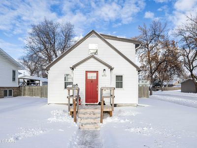 1602 8th Ave N, Grand Forks, ND, 58203