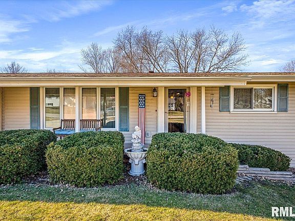 2nd image of 411 S Cottage Grove Ave