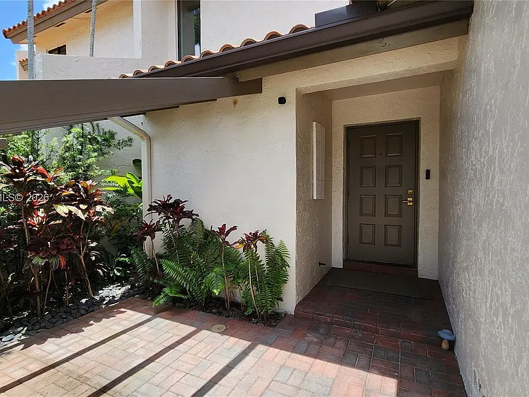 11425 SW 87th Ter — Photo 2