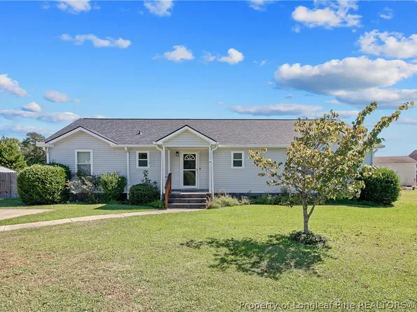 44 Calcasieu Dr, Parkton, NC 28371