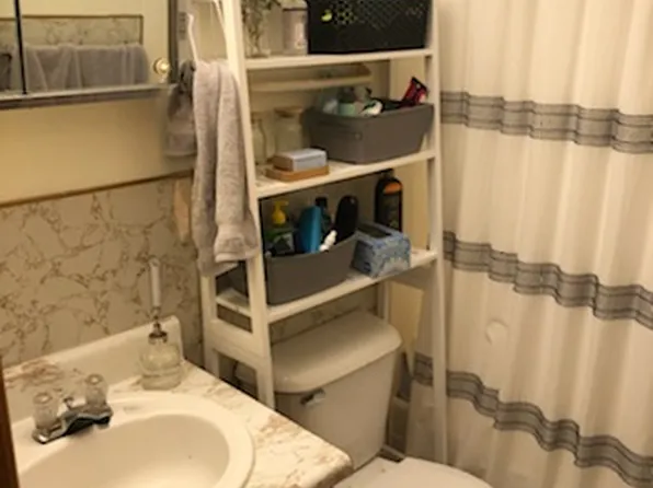 881 Lafayette St APT A, Lewisburg, WV 24901