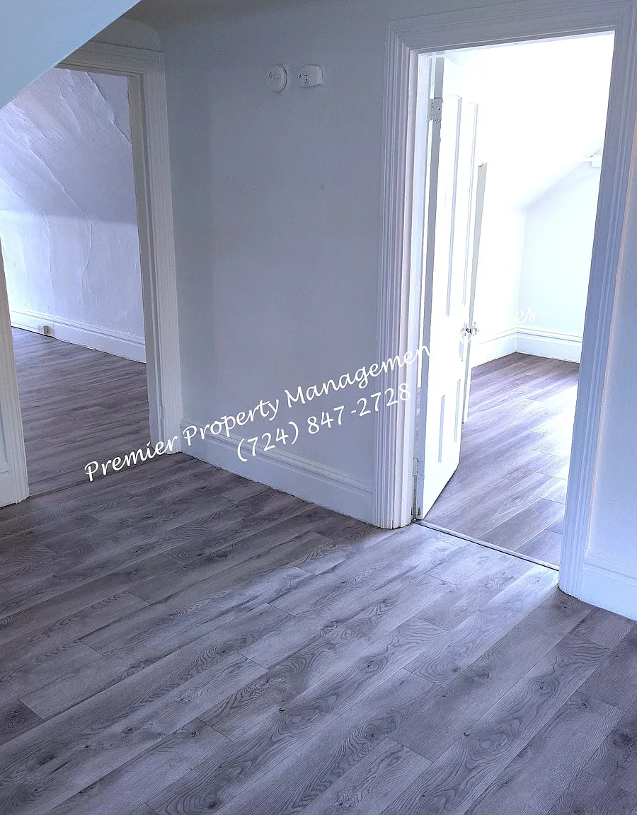 1129 Chartiers Avenue, Unit 5 — Photo 3