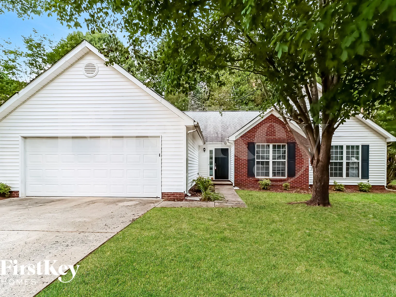 3 bed, 2.0 bath, 1677 sqft, $2,140 — Photo 3