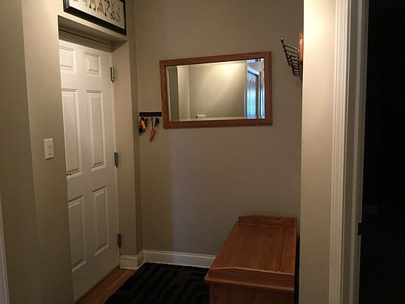 5th image of 13238 Lake Shore Dr Unit 201