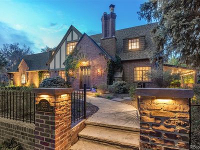 3215 E 7th Avenue Parkway, Denver, CO, 80206