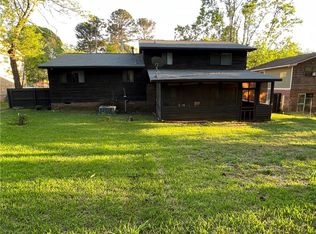 427 Valley Hill Rd SE, Riverdale, GA 30274