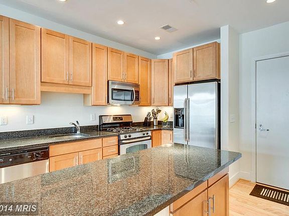 5th image of 1800 Wilson Blvd #423