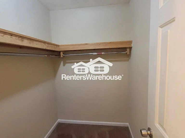 113 Sussex Ave — Photo 5