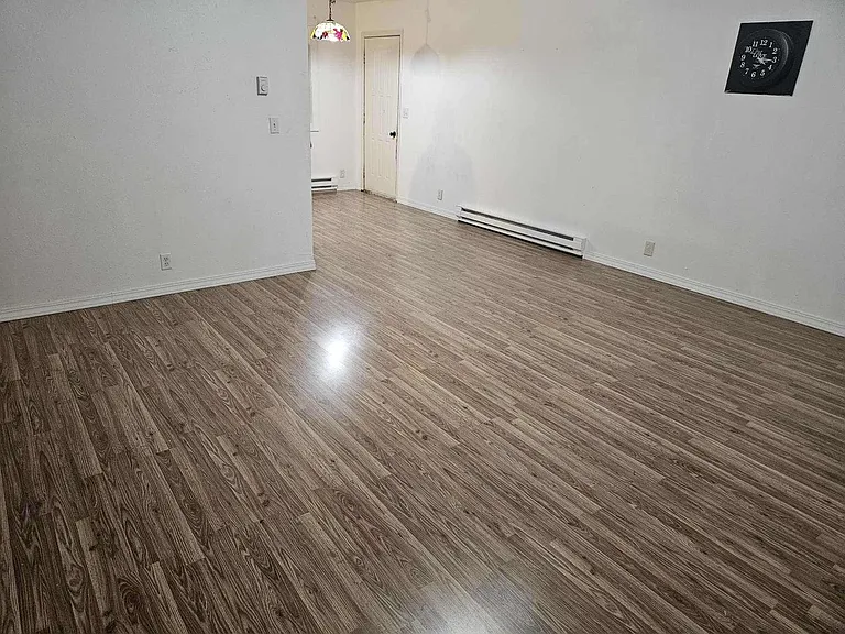 365 Bare St — Photo 8