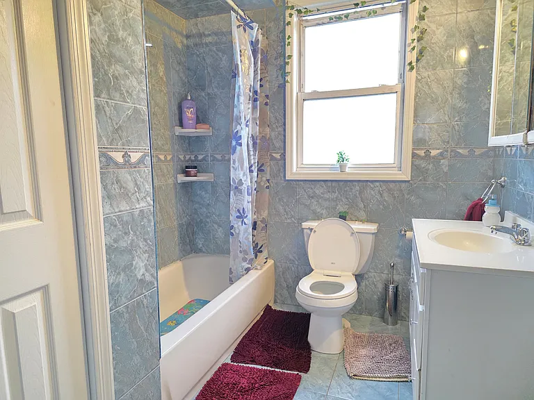 1061 Fanny St #2 — Photo 8