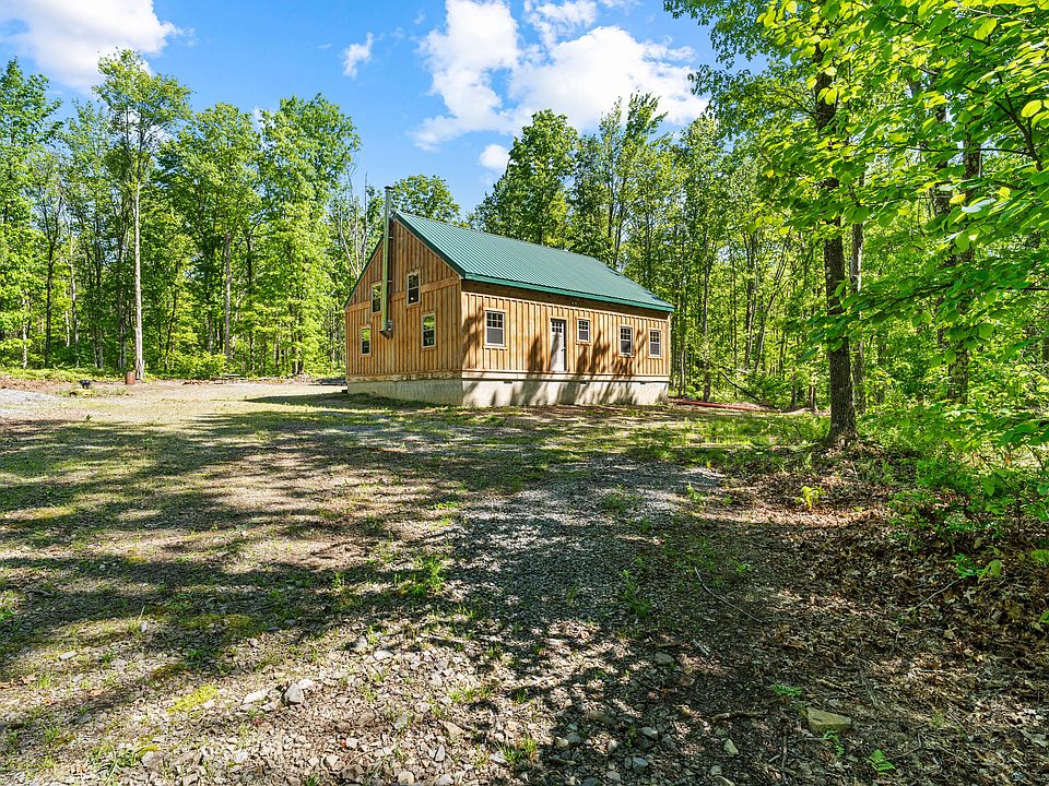 1st image of 165 Hunter Ridge Rd