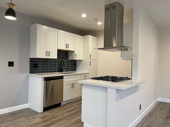 5th image of 7307 Willoughby Ave APT 5