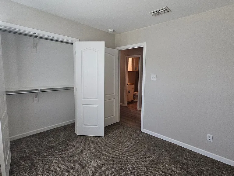 1638 Merchant St — Photo 30