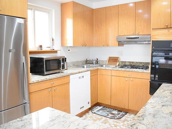 3rd image of 31-29 42nd St #2R